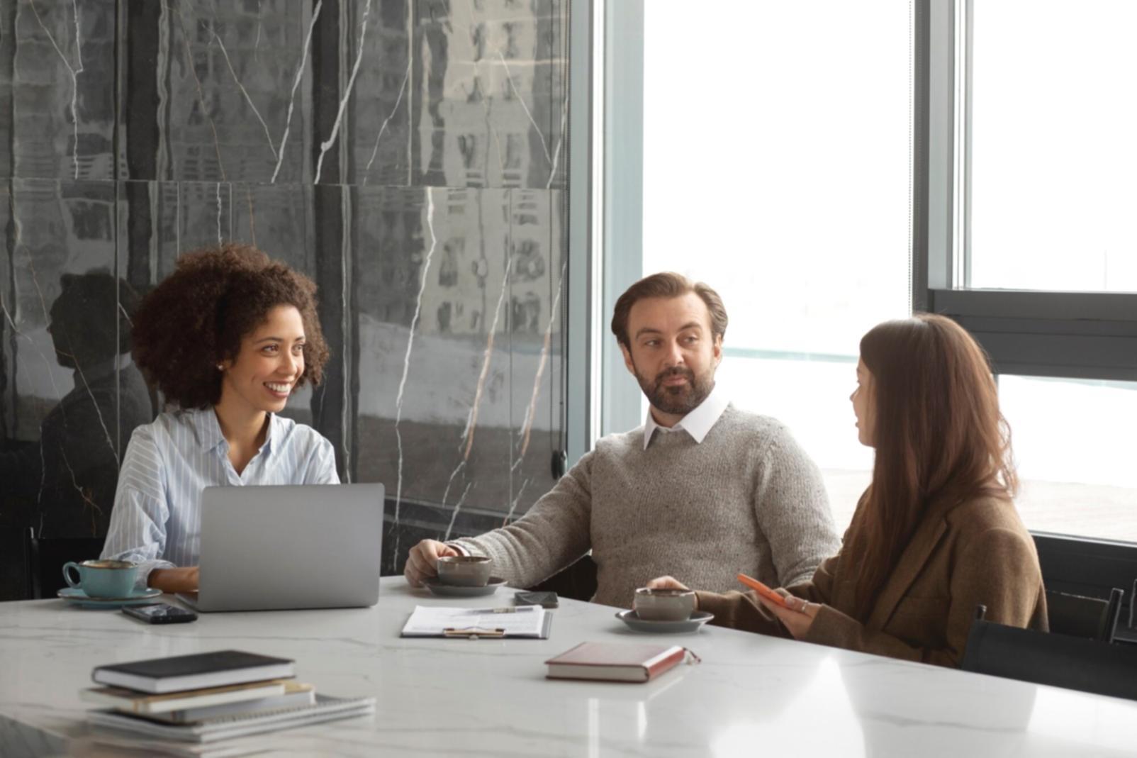Collaborative learning environment with finance professionals working together